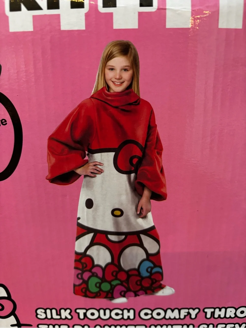 Hello Kitty Silk Touch Comfy Throw - Pink & Red